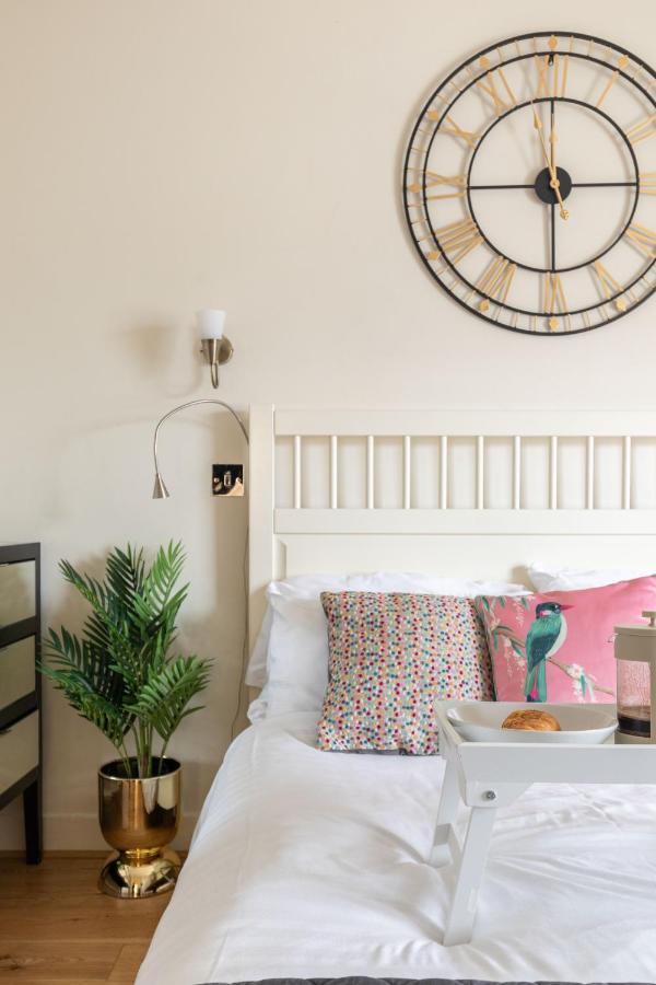 Spacious 1 Bed Oxford Street Apartment - Sleeps 4 Лондон Экстерьер фото